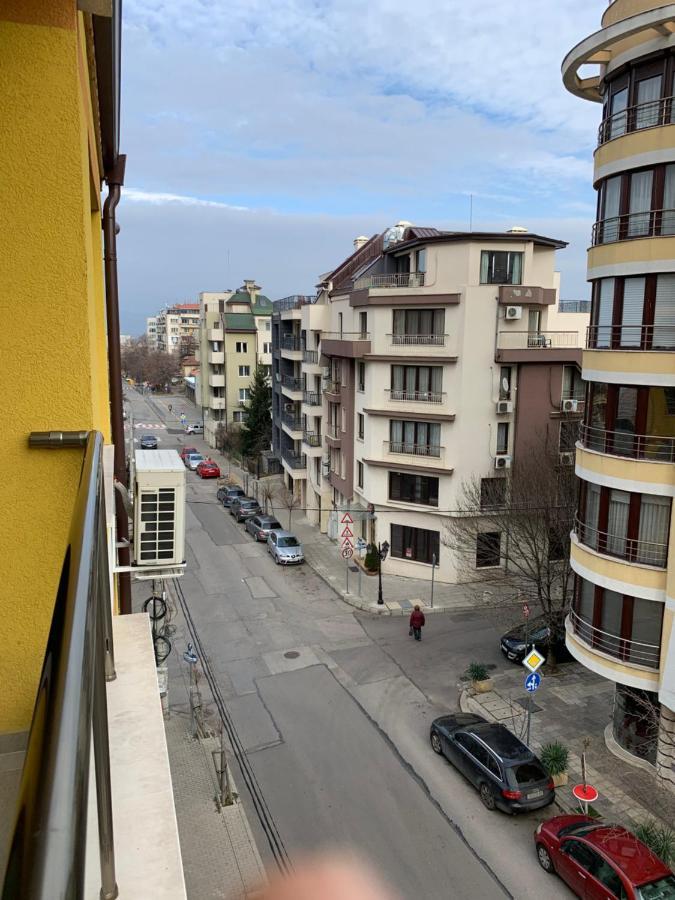 Niko'S Deluxe Apartment Sofya Dış mekan fotoğraf
